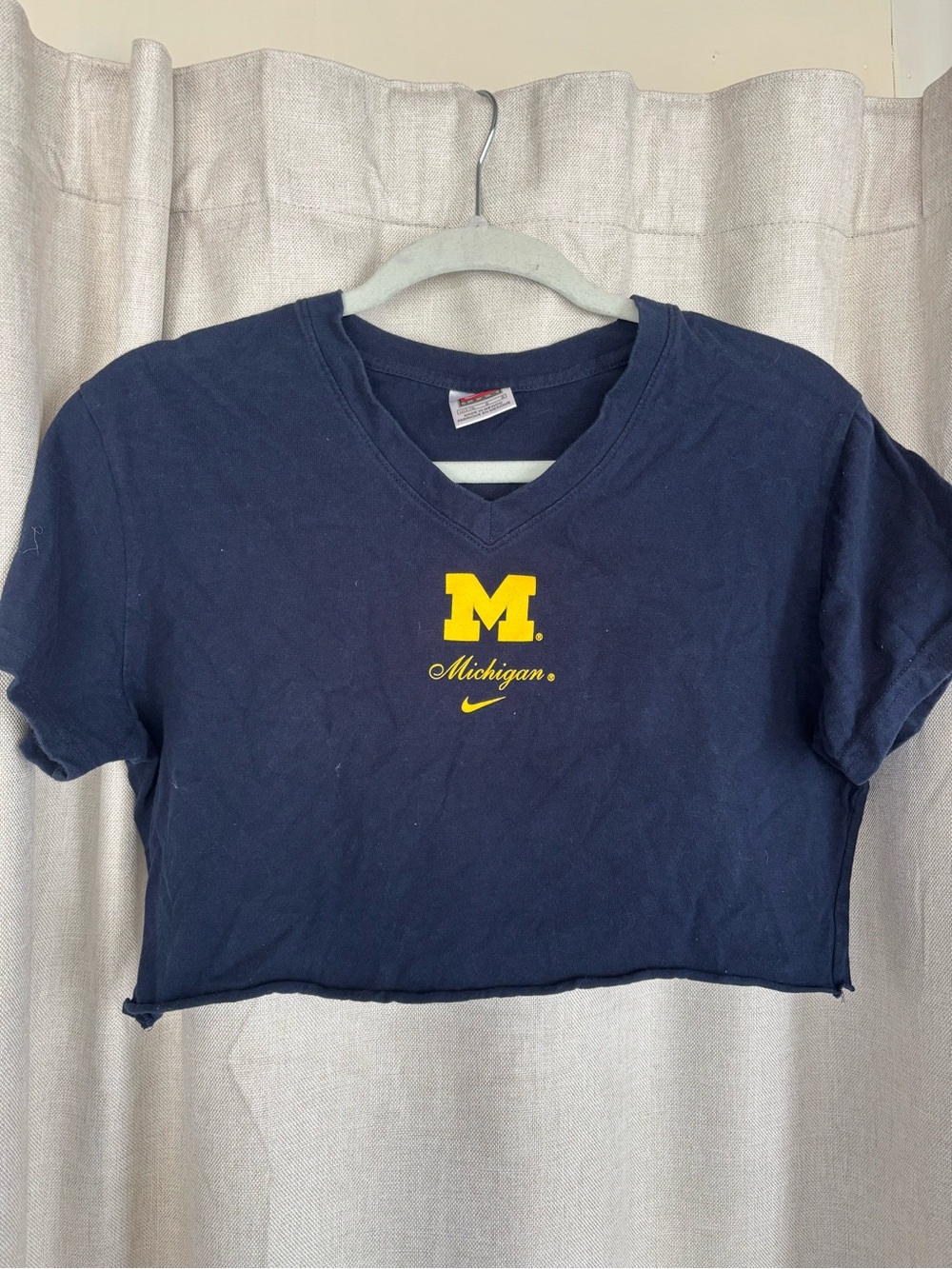 Nike Navy V‑Neck Crop Tee with Yellow Michigan 'M'
